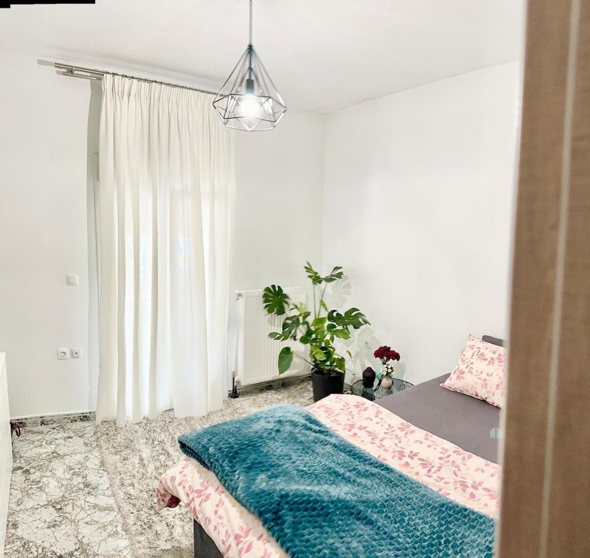 Bright House,12minutes From The Aristotelous Square Apartment