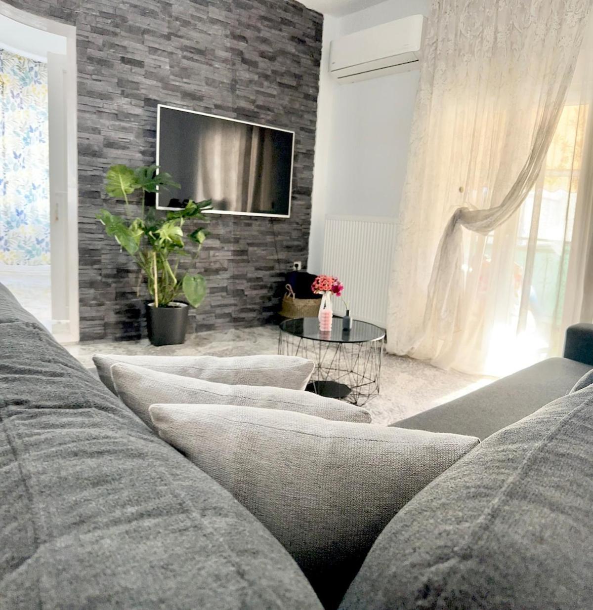 Bright House,12minutes From The Aristotelous Square